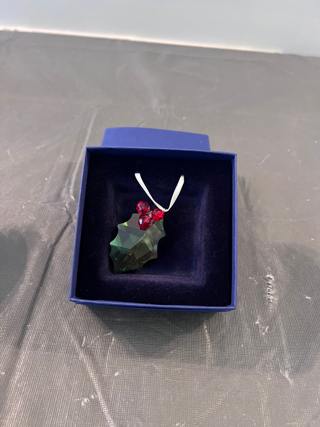 Swarovski Crystal Christmas Holly Leaf Ornament #870001
