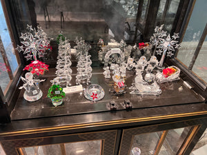 Swarovski Crystal Large Christmas Lot, *as shown in the pictures (*NO BOXES)