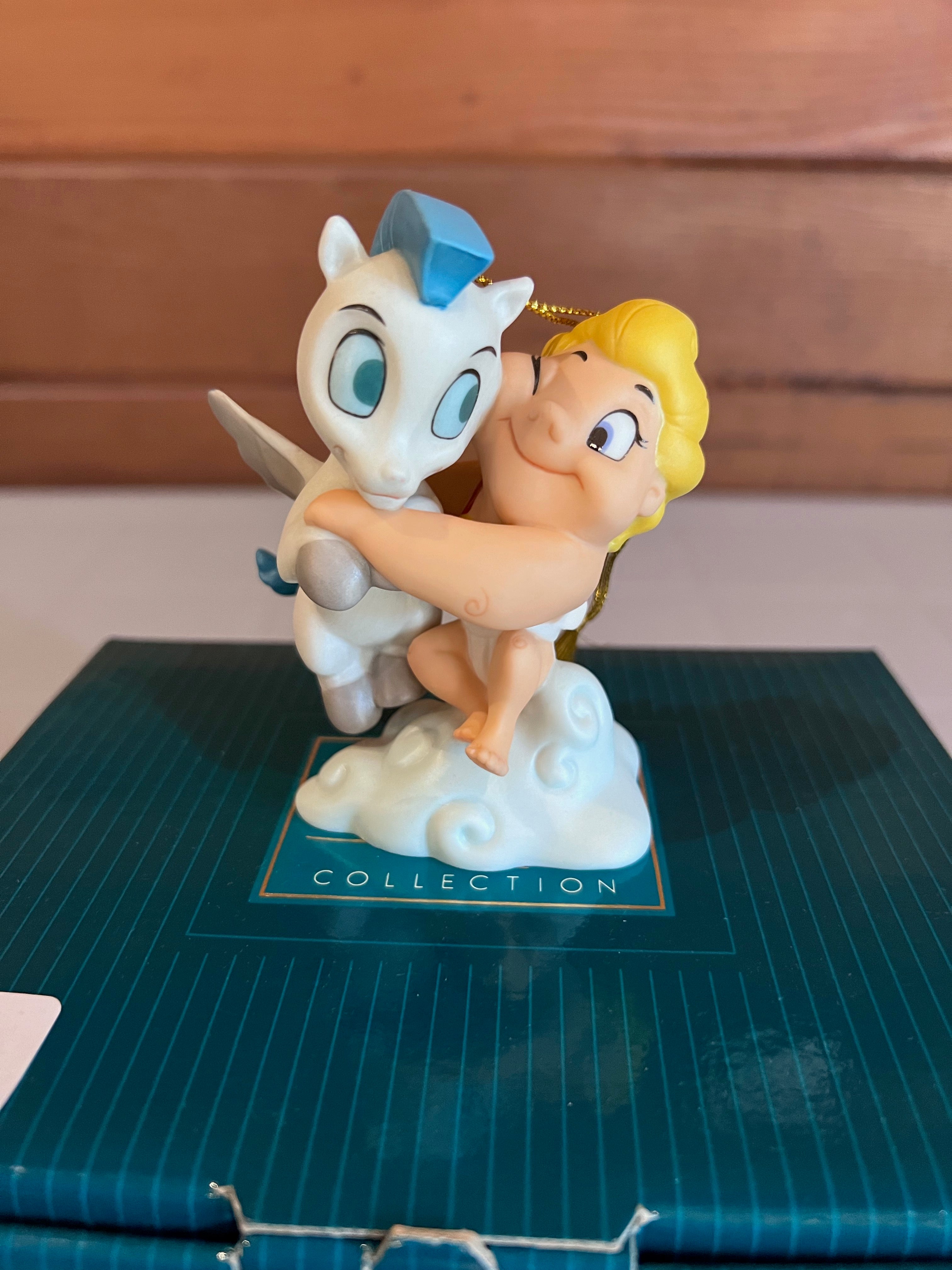 WDCC Walt Disney Classics Collection Hecules A Gift from the Gods