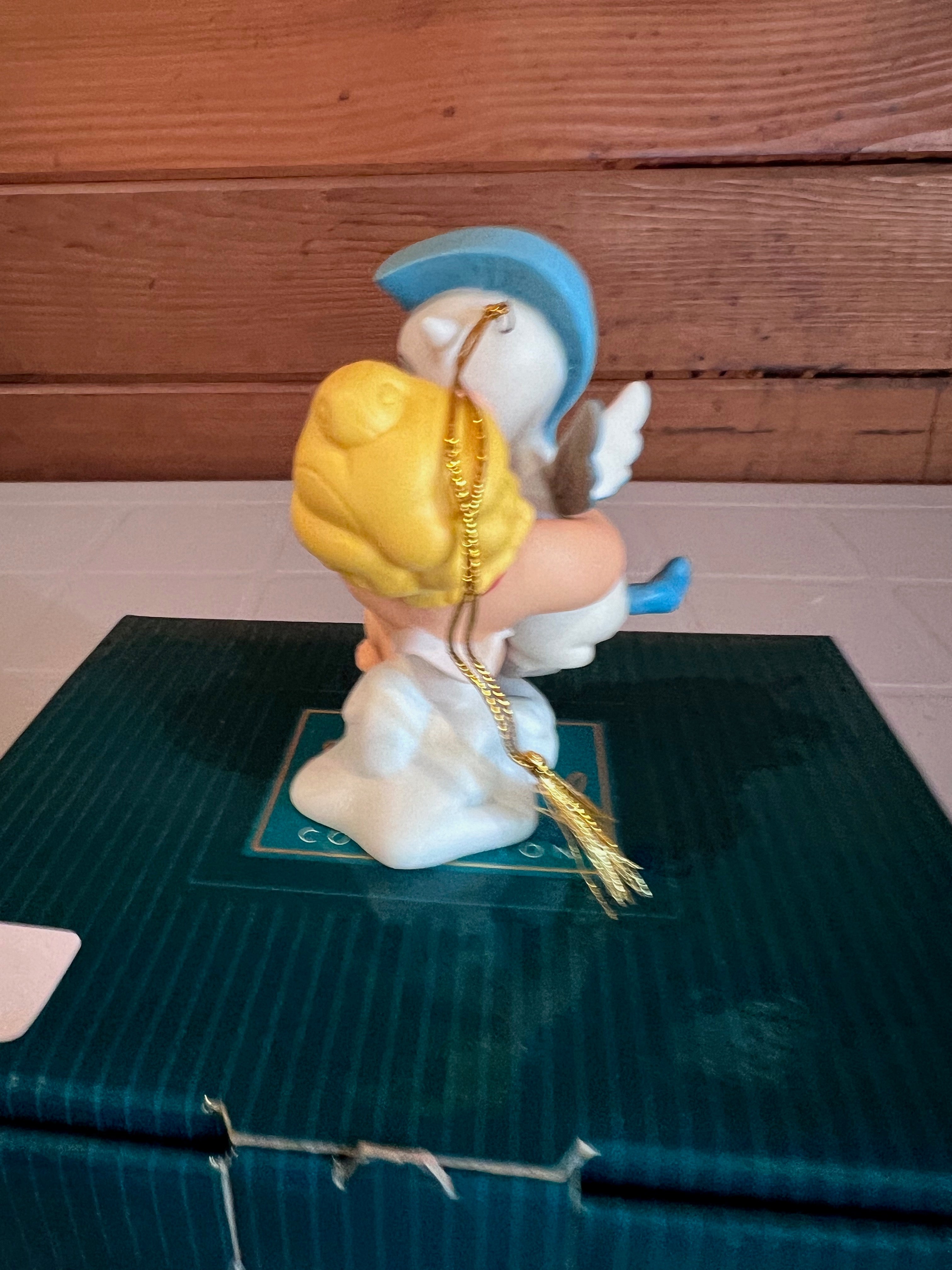 WDCC Walt Disney Classics Collection Hecules A Gift from the Gods