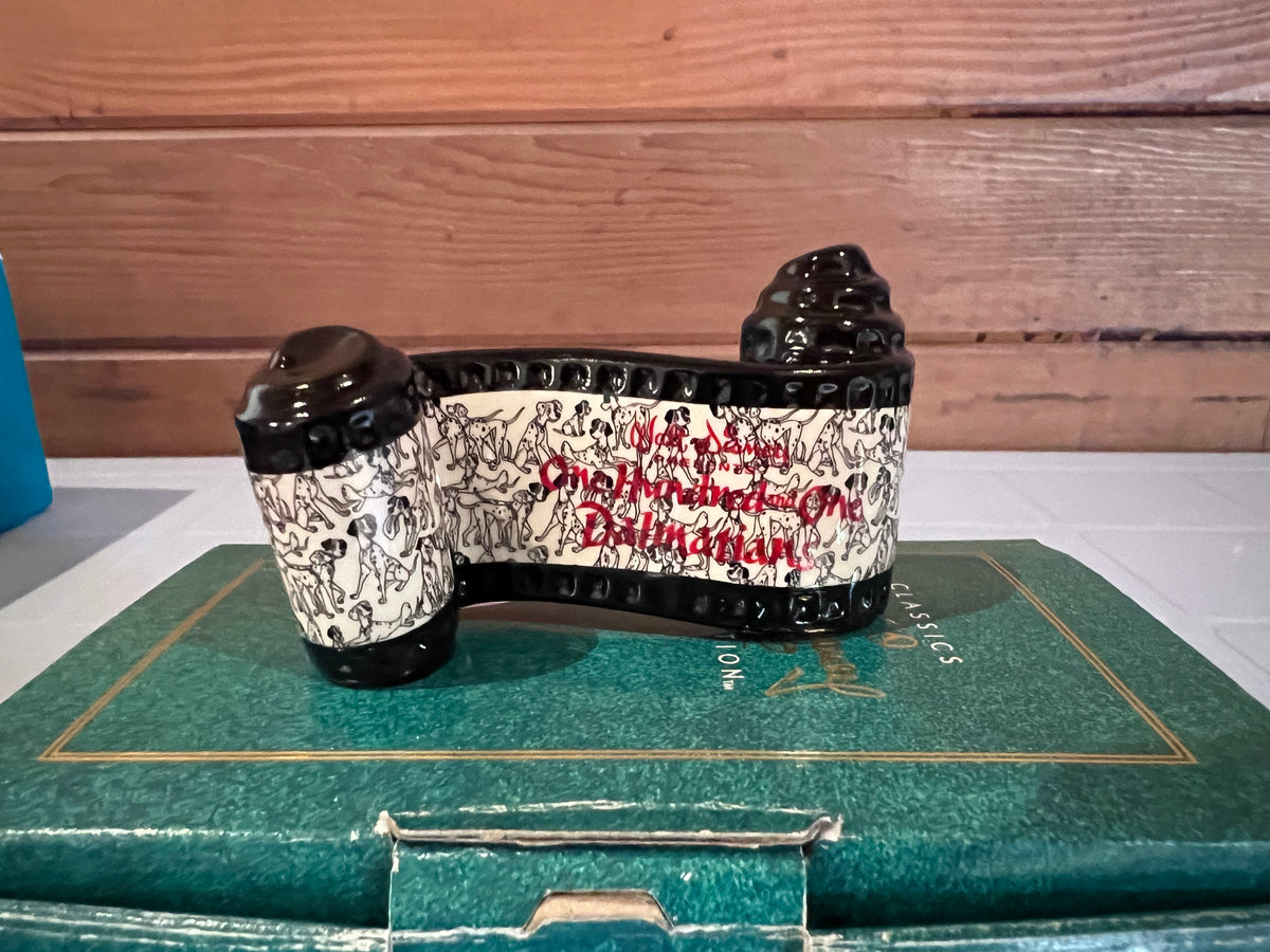WDCC Walt Disney Classics Collection 101 Dalmatians Opening Title (*box and certificate)
