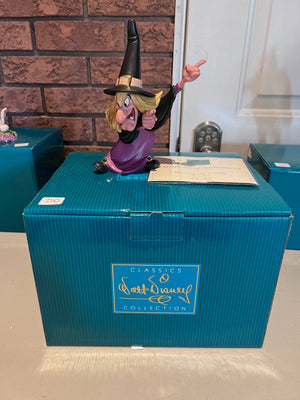 WDCC Walt Disney Classics Collection Trick or Treat Witch Hazel "Brewing Up Trouble" (*box and certificate)