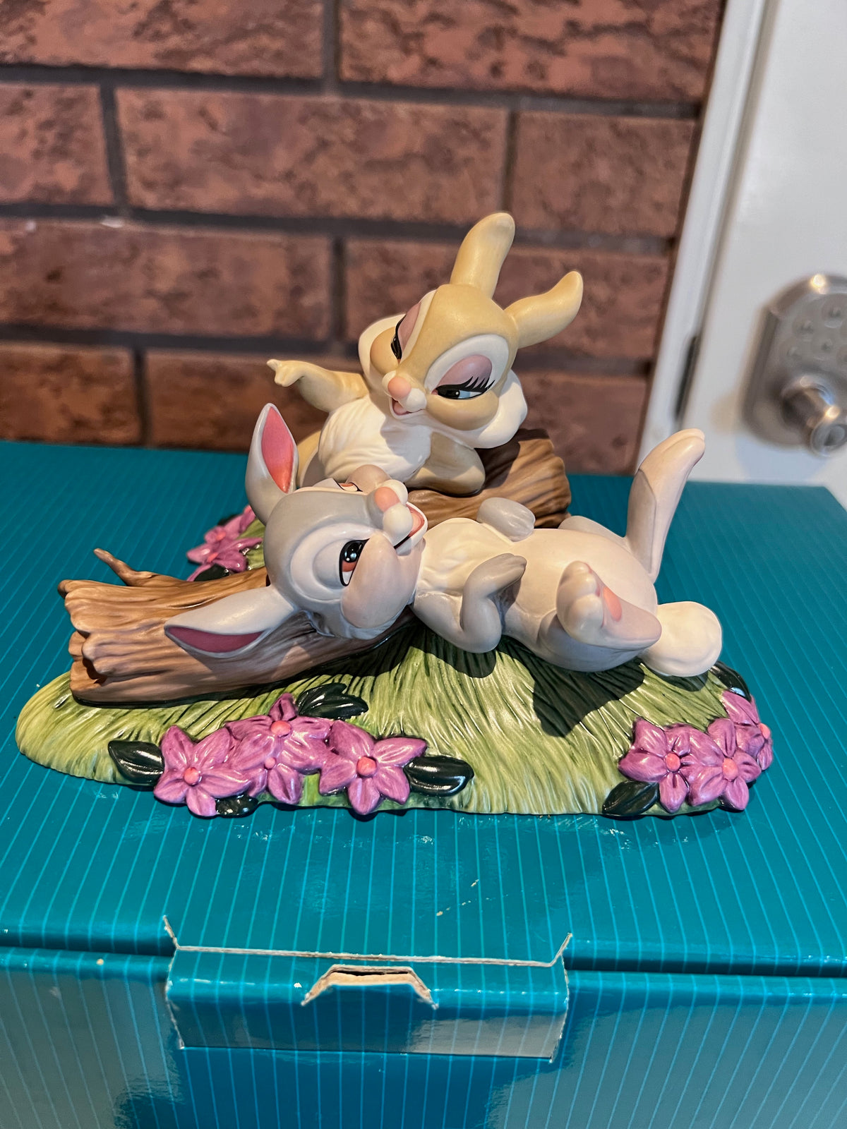 WDCC Walt Disney Classics Collection Bambi Thumper & Miss Bunny "Twitterpated in the Springtime" (*box and certificate)