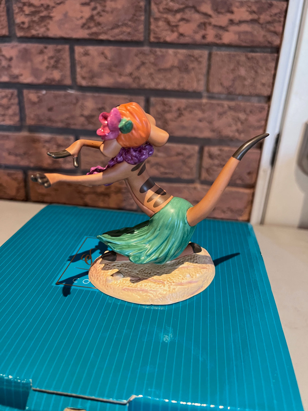 WDCC Walt Disney Classics Collection The Lion King Timon "Luau!" (*box and certificate)