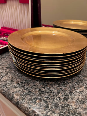 12 Plastic Gold Charger Plates