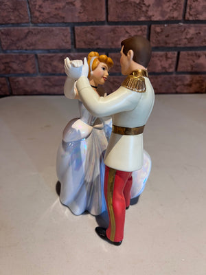 WDCC Walt Disney Classics Collection Cinderella and Prince Charming "So This Is Love" (*no box, no certificate)