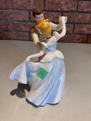 WDCC Walt Disney Classics Collection Cinderella and Prince Charming "So This Is Love" (*no box, no certificate)