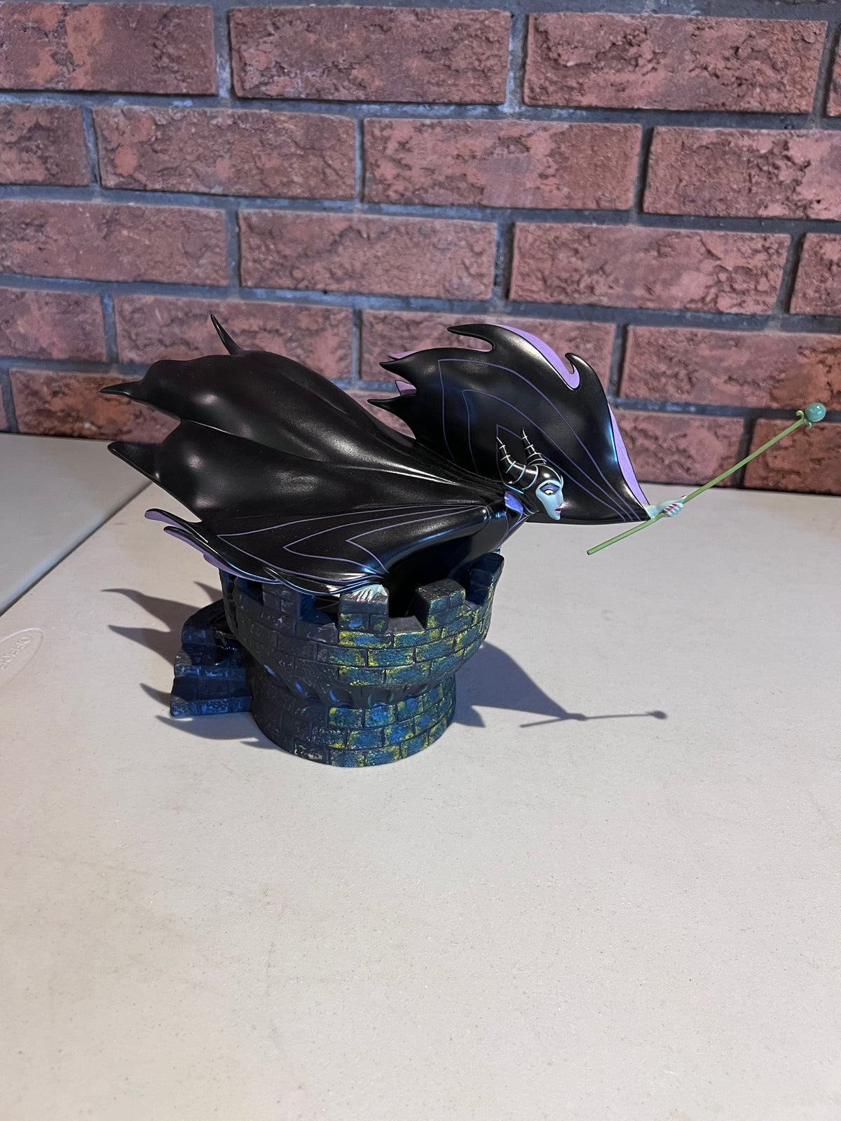 WDCC Walt Disney Classics Collection Sleeping Beauty Maleficent "The Mistress of all Evil" (*no box, no certificate)