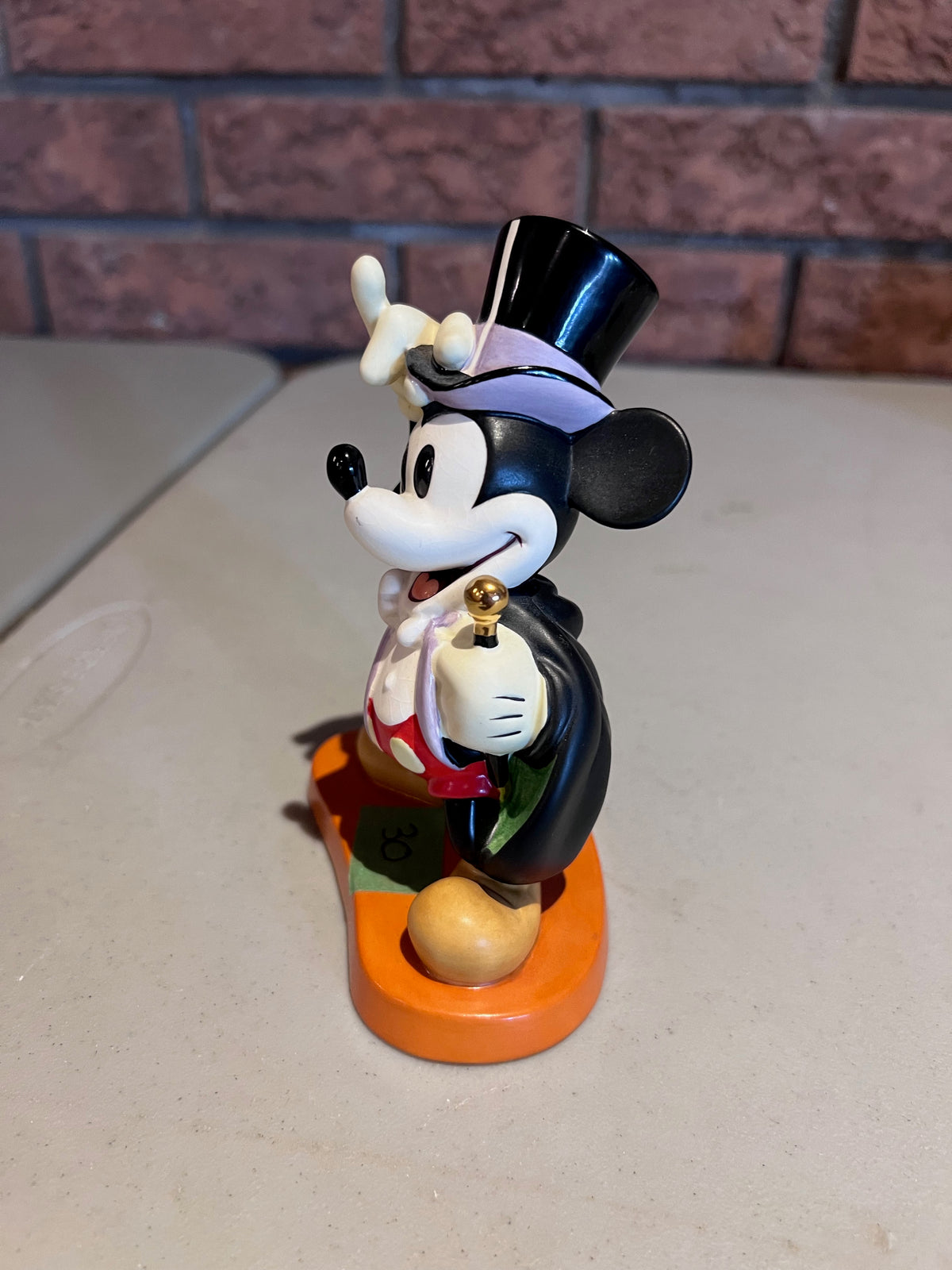 WDCC Walt Disney Classics Collection Magician Mickey "On with the show!" (*no box, no certificate)