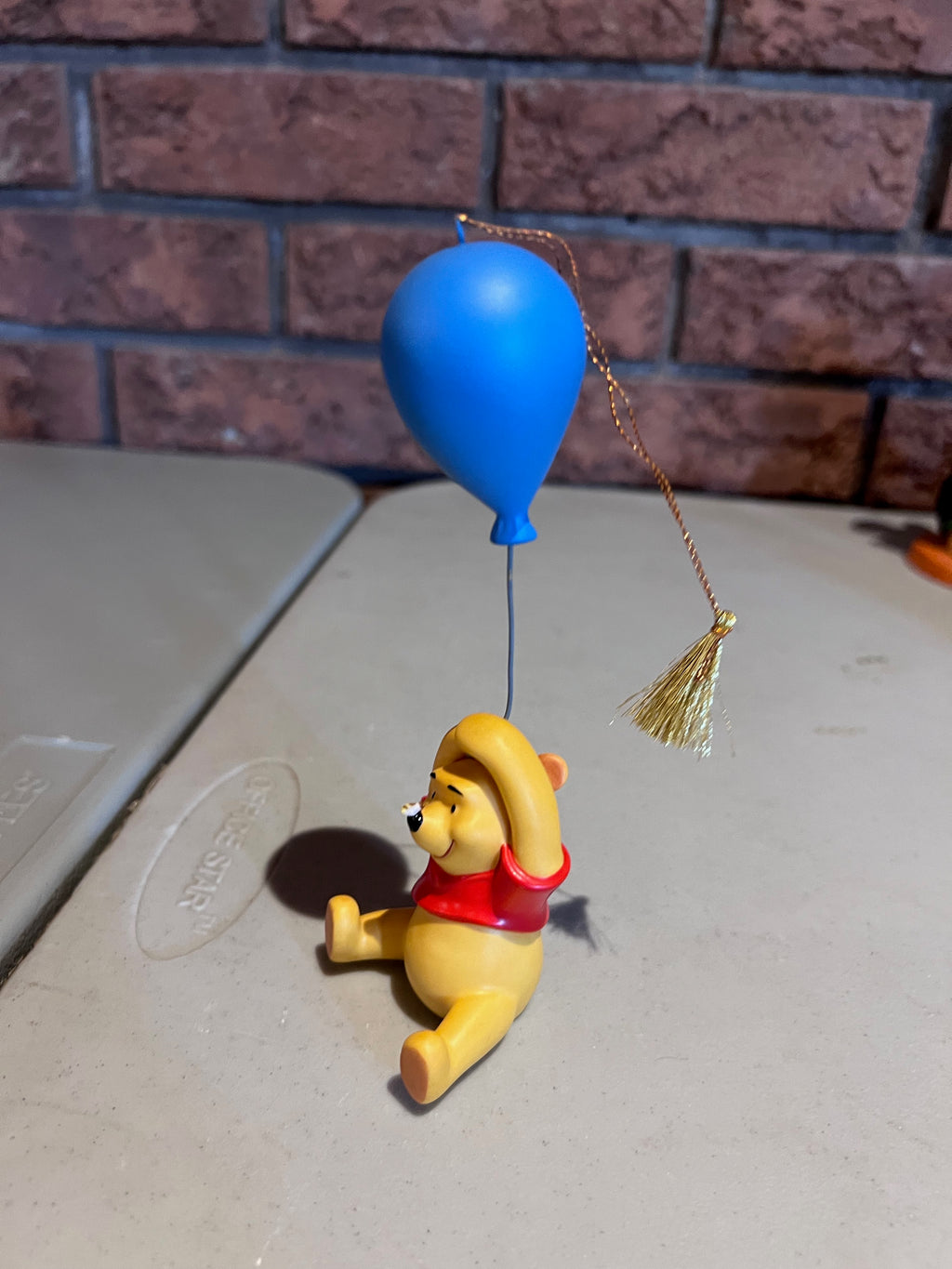 WDCC Walt Disney Classics Collection Winnie The Pooh Ornament (*no box, no certificate)