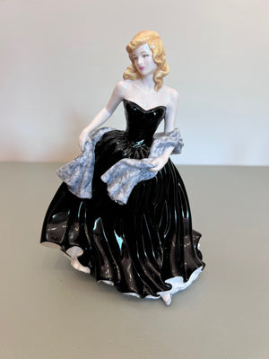 Royal Doulton Figurine Pretty Ladies 'Special Wishes' HN 4749