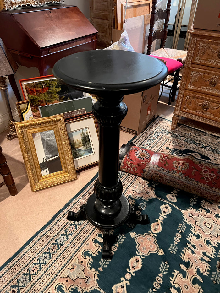 Black Pedestal Stand