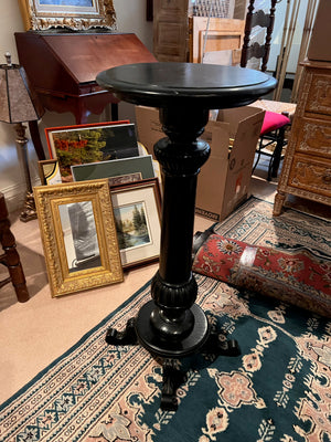 Black Pedestal Stand