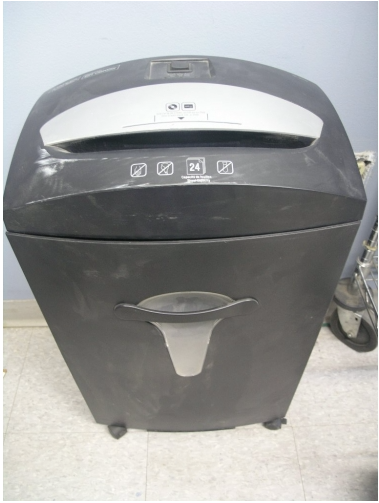 STAPLES SPL-S242D 24 SHEET PAPER SHREDDER