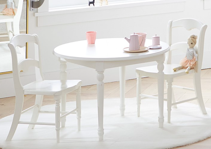 Pottery Barn Kids Finley Play Table 2 Finley Chairs retail 584