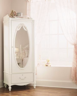 Stanley Furniture Young America Isabella One Door Armoire