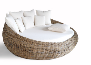 Saint Petersburg Synthetic Rattan Outdoor Daybed - retail $2,999 (*2 available)