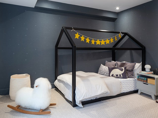 *BRAND NEW Wayfair Black Eivor Twin Canopy Bed by Isabelle & Max + Mattress + Linen (*Retail value $859)