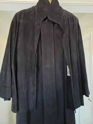 Women's Furs Ettex Paris - Jacket and Skirt Set Dark Grey (Suede)