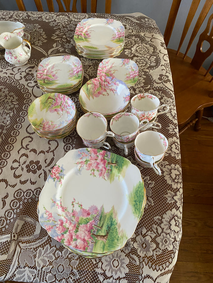 Royal Albert Blossom Time Lot