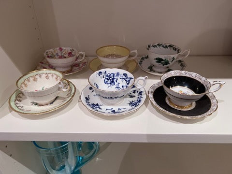 6 Cups & Saucers