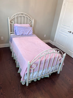 Vintage Wrought Iron Twin Trundle Bed