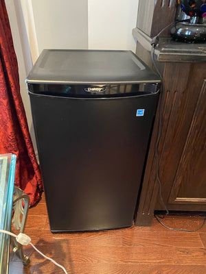 Danby 18" 3.20 cu ft Mini Fridge