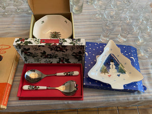 BRAND NEW Christmas Serving Utensil/Bowl Lot