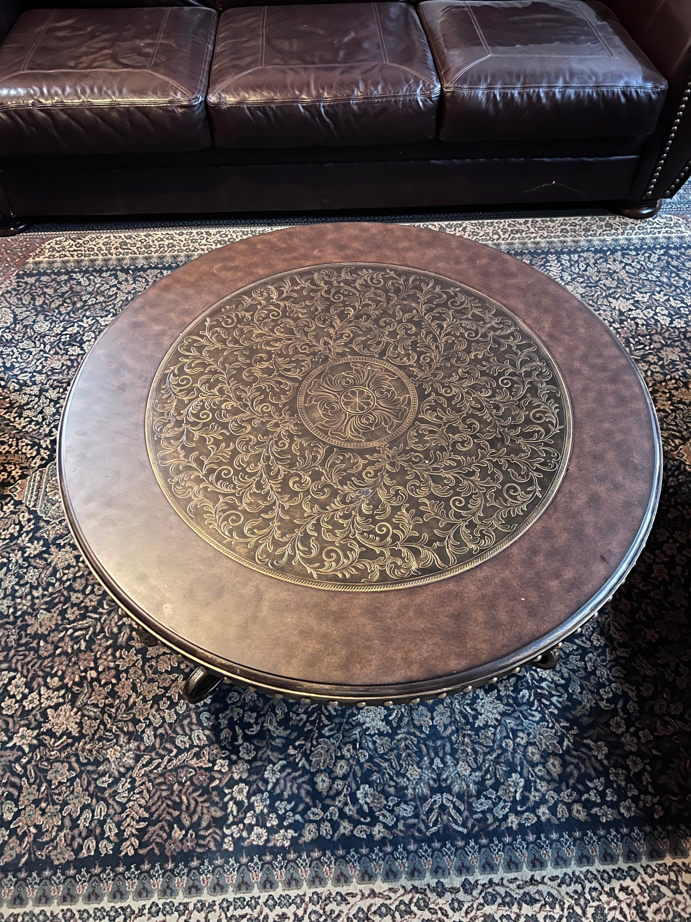 Signature Design by Ashley-Rafferty T382-8 Round Cocktail Table – Sell ...