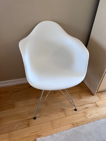 White Eames Style Armchair with Metal Eiffel Legs