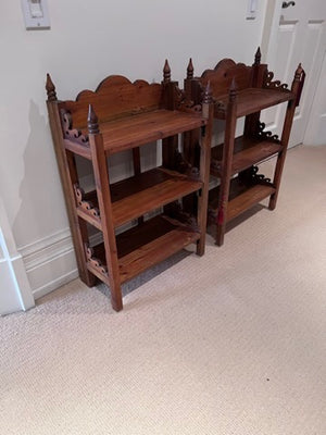 2 Collapsable Wood Shelves