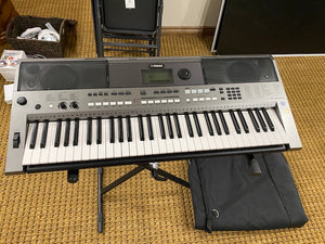 Yamaha PSR-E443 Keyboard + Stand