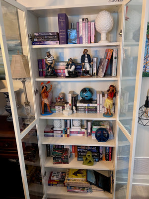 Miscellaneous Books & Decor Lot # 1