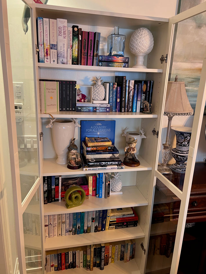 Miscellaneous Books & Decor Lot # 2