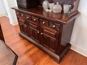 Vintage Ethan Allen 'Old Tavern' Hutch