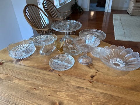 Elegant Glass Serving Lot