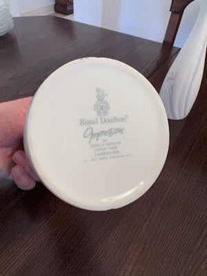 2 Royal Doulton Impressions by Gerald Gulotta Vases "Carnation"