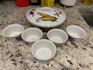 Royal Worcester Evesham- 5 Ramekins + 1 Lidded Dish