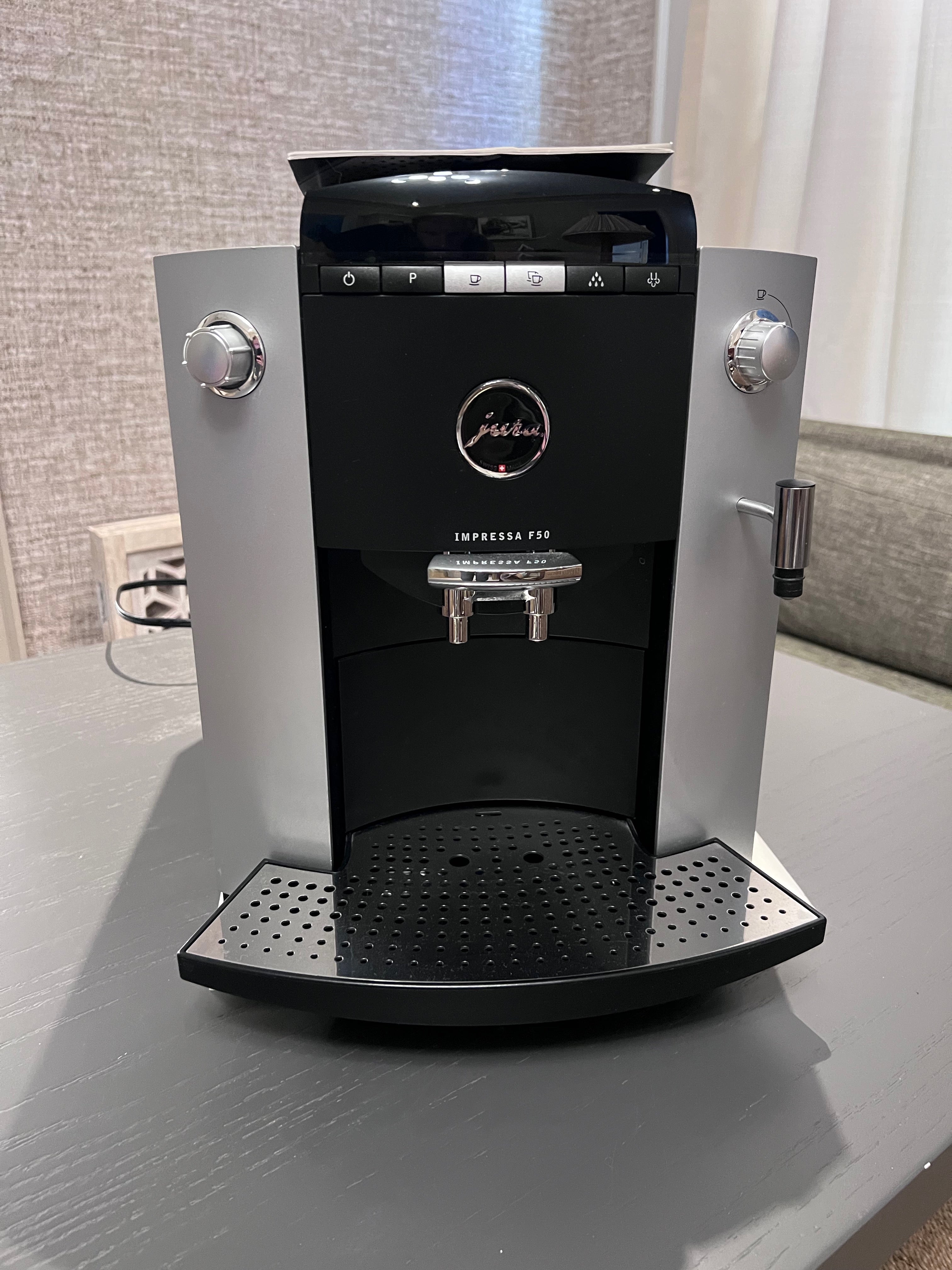 Jura Impressa F50 Espresso/Cappuccino Machine – Sell My Stuff