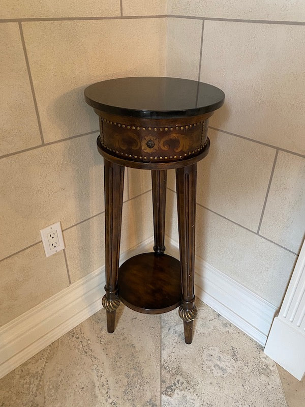 Marble Top, Tripod Base Accent Table