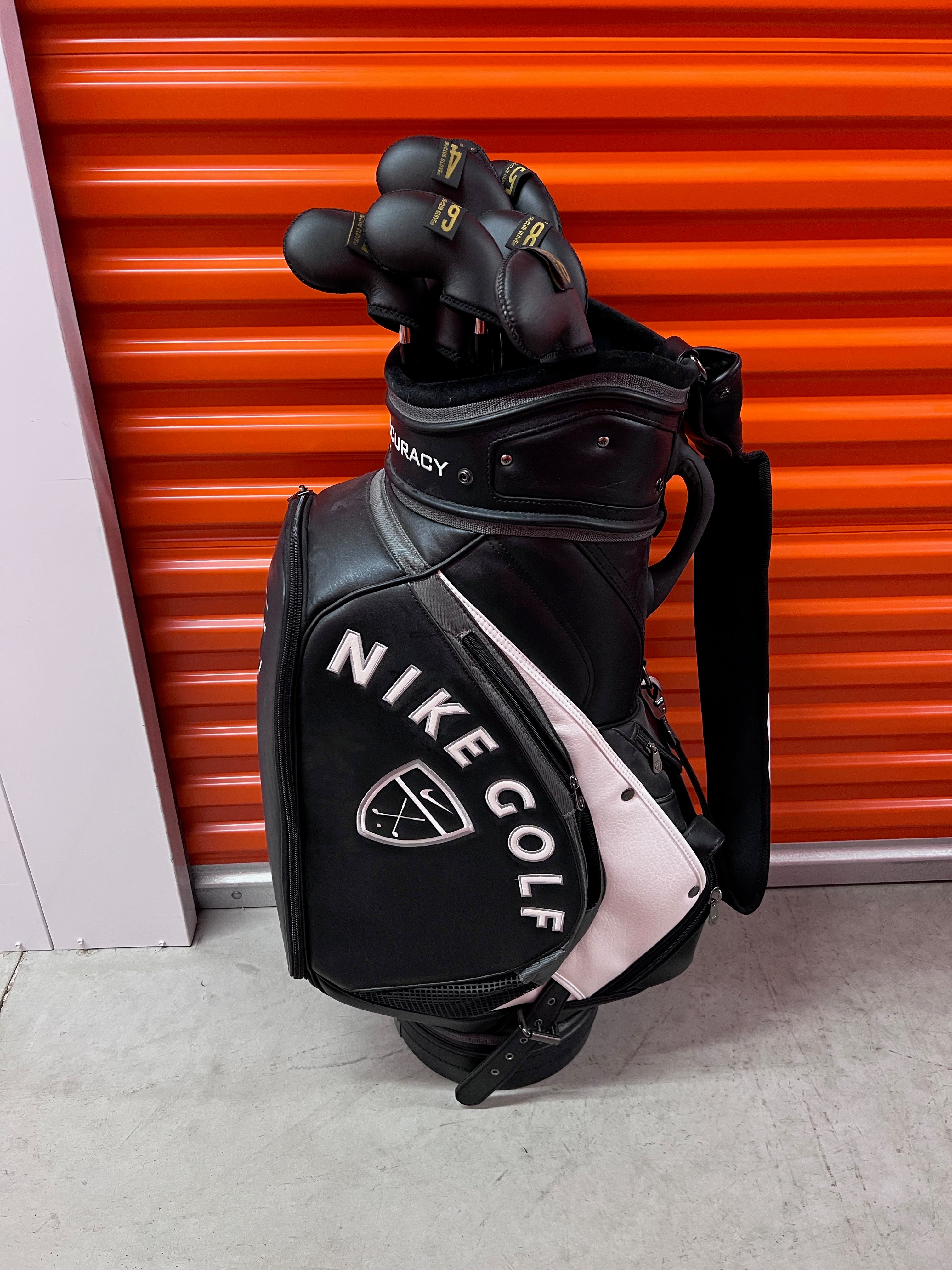 nike tour accuracy golf bag