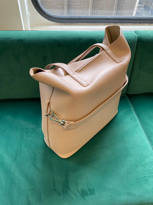 Away The Longitude Tote in Pink Leather (BRAND NEW)