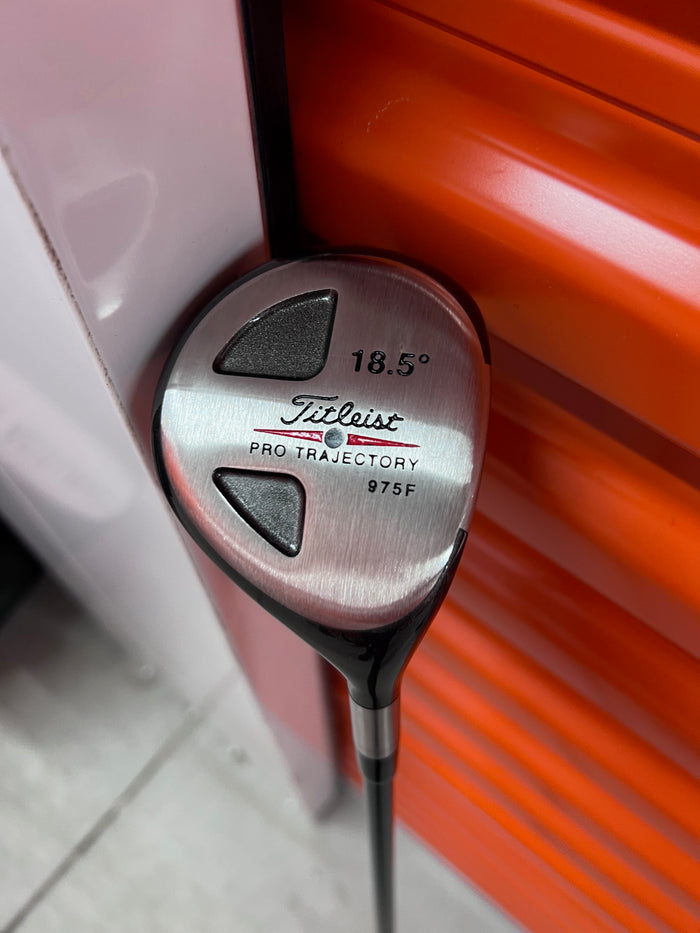Titleist 975F 18.5° Pro Trajectory Fairway Wood Right Hand R Flex Graphite Shaft