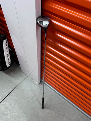 Titleist 975D 9.5° Titanium Driver Right Hand R Flex Graphite Shaft