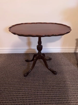 "Holland House Furniture"- Oval Scalloped Tilting Table