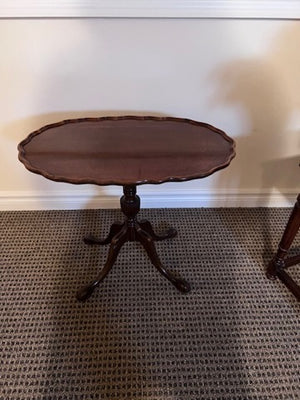 "Holland House Furniture"- Oval Scalloped Tilting Table