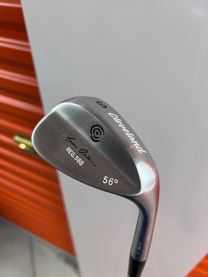 Cleveland Tour Action Reg.588 56 Degree Wedge, Right Hand