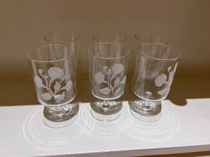 Lot of 6 Glasses