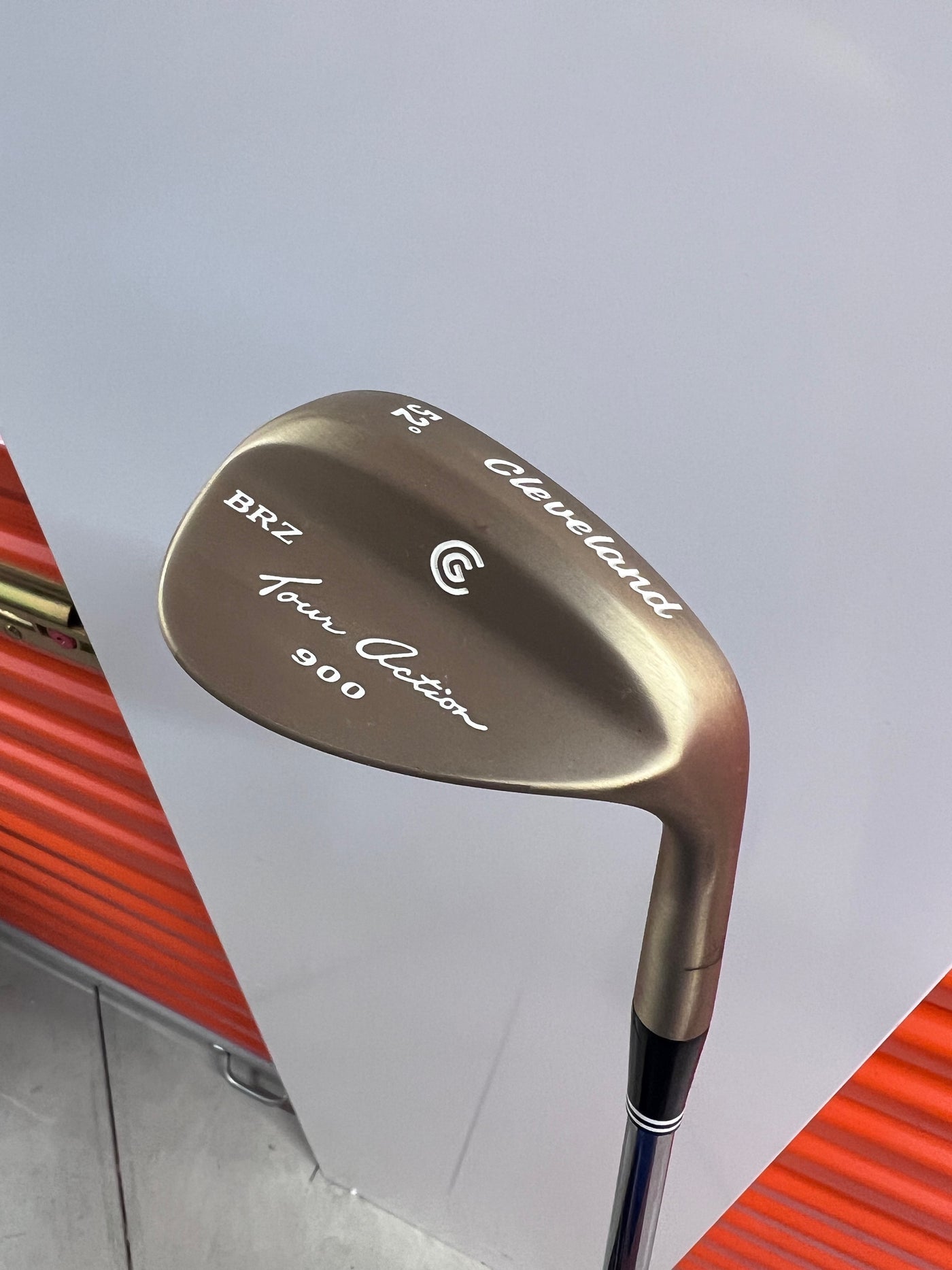 Cleveland Tour Action 900 BRZ 52 Degree Wedge, Right Hand Cleveland Tour Action 900 BRZ 52 Degree Wedge, Right Hand