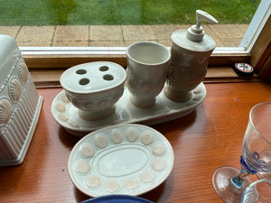 6 Piece Santorini Earthenware Bathroom Accessories Lot